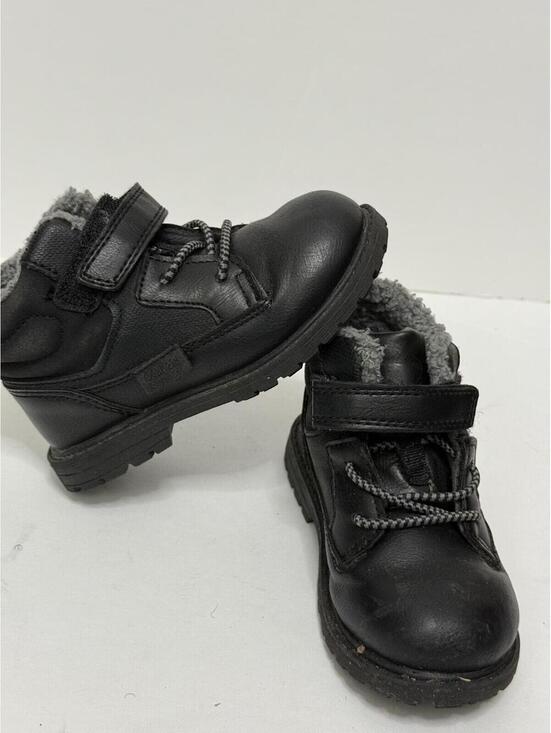 OshKosh B'gosh Other - OshKosh B’gosh Toddler Boots